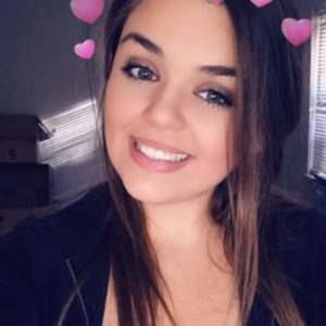 Meet your Posher, Caitlin